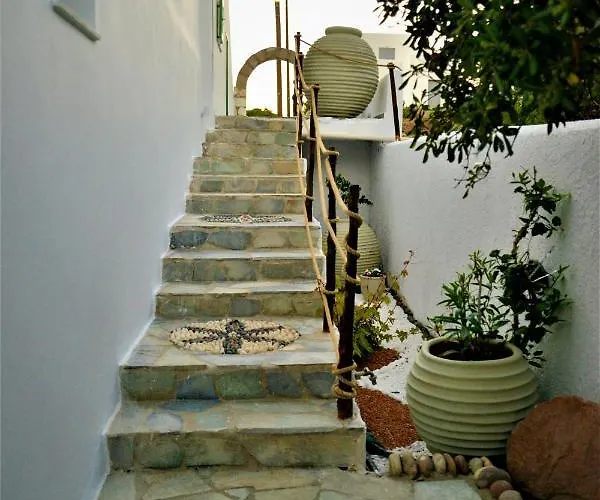 Πανδοχείο Dioni Lux 2 *